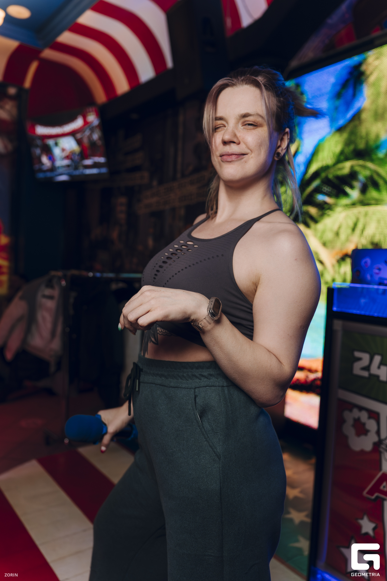 001_00-41-03 _11-10-25_Zorin.jpg