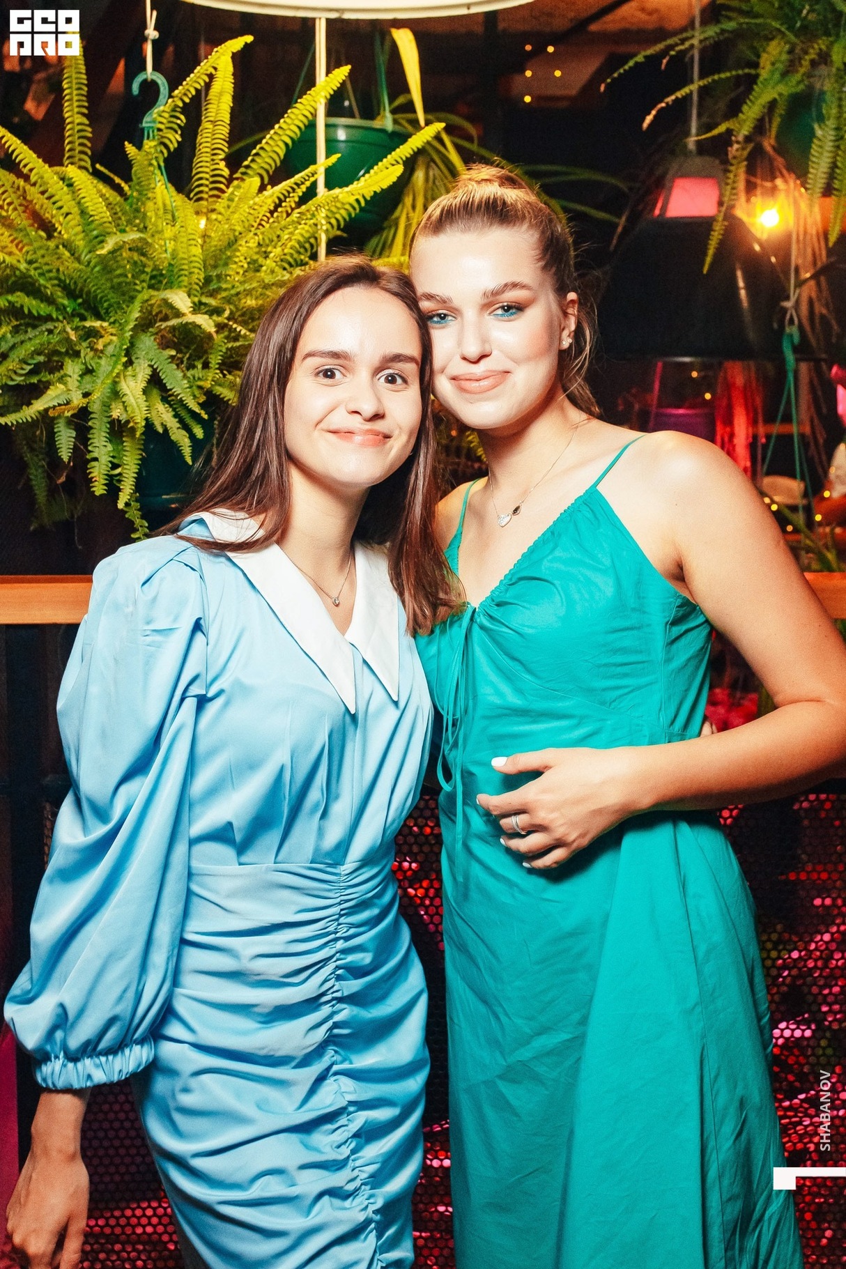 Friday party 18