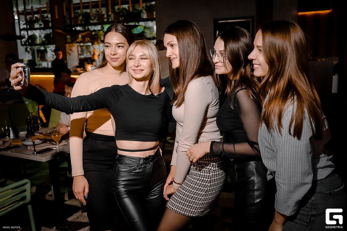 Международный женский день 20