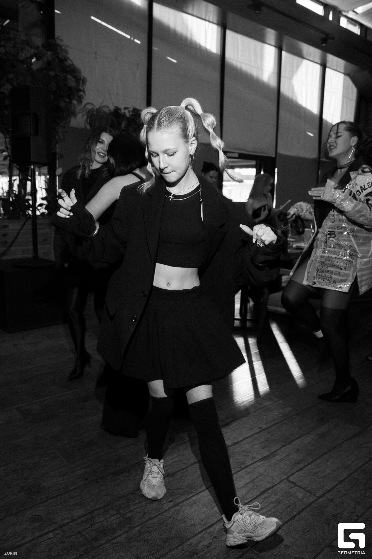 256-20-38-16-25-05-25- Zorin_resized.jpg