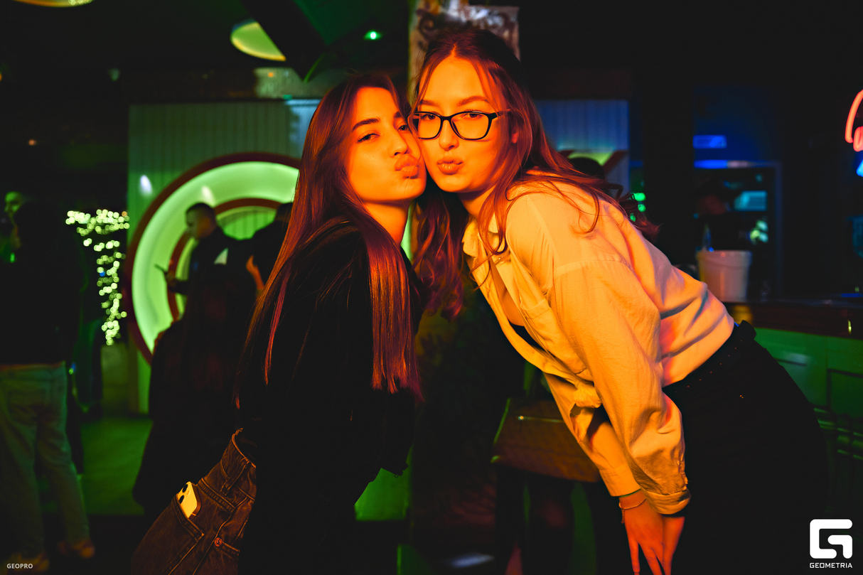 Weekend Party 23