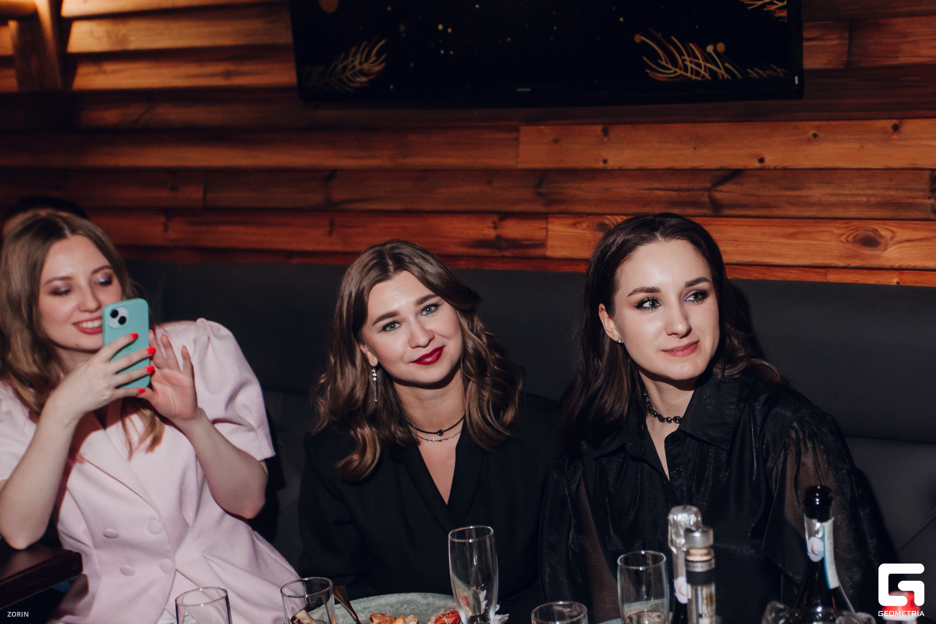 047-20-00-22-19-12-24- Zorin.jpg