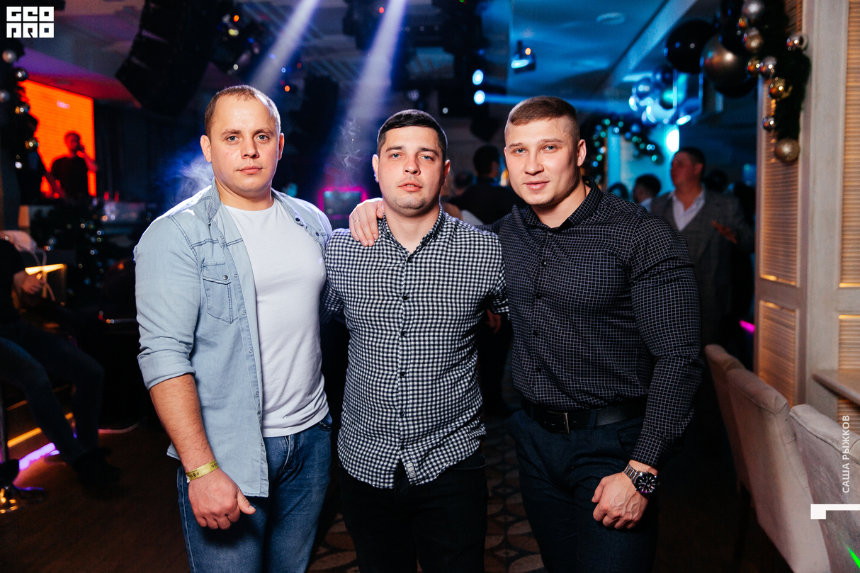 Saturday party 10