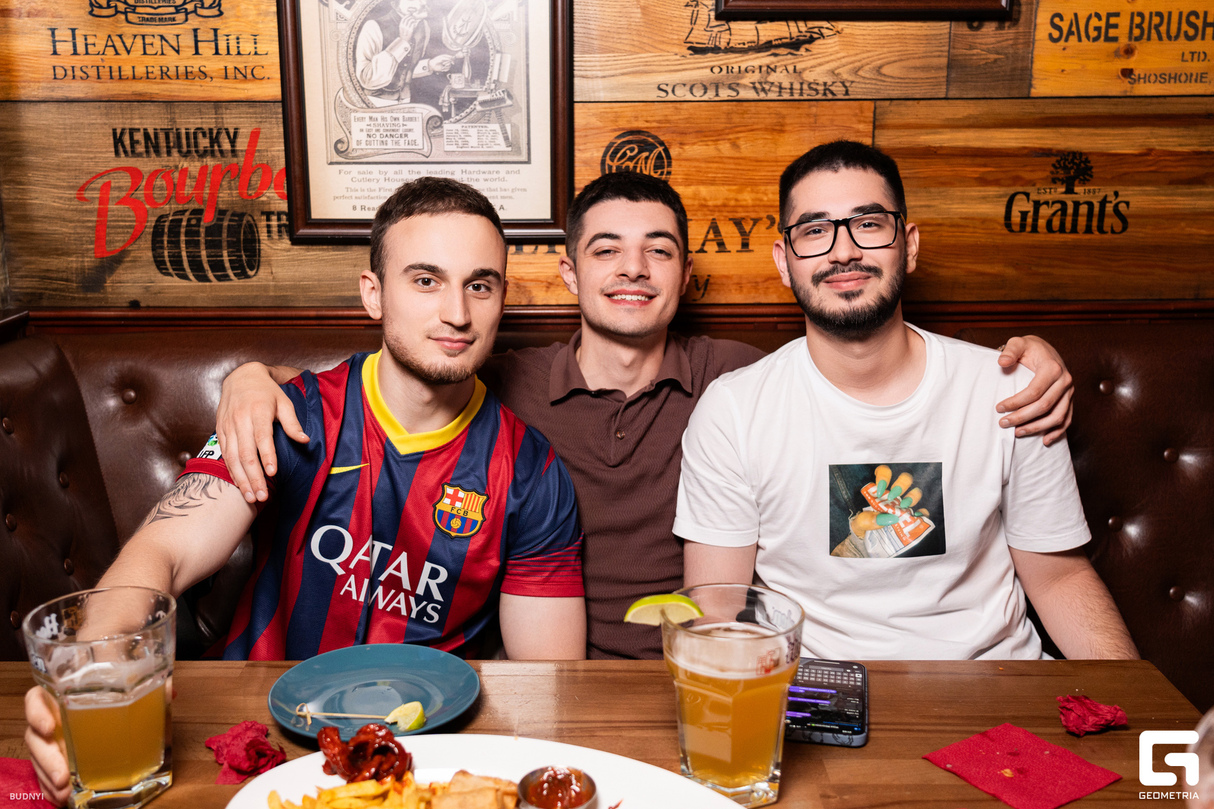 Финал Чемпионата Европы по футболу в Grey Bear 8