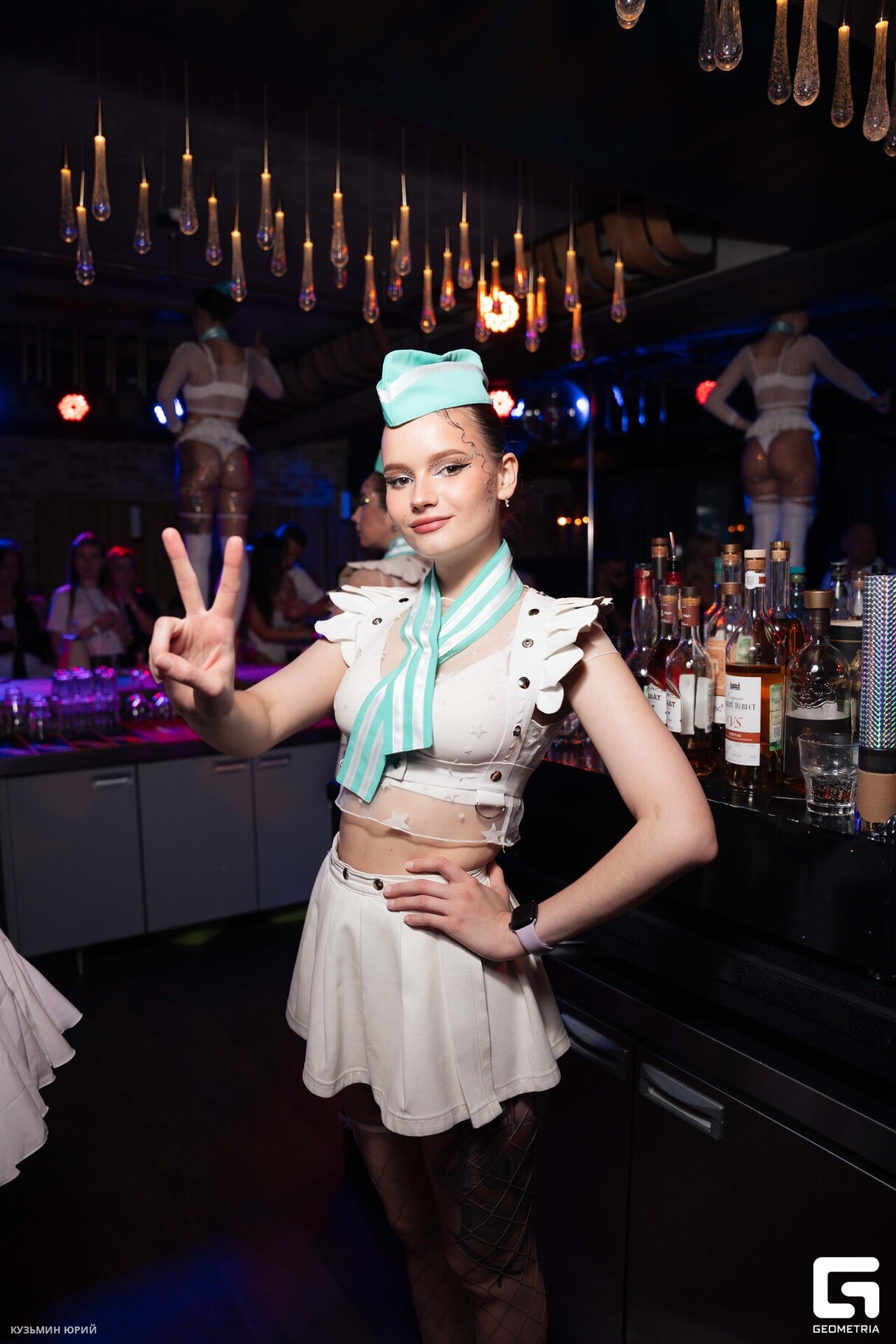 ПЯТНИЦА В BESTUZHEV BAR 13
