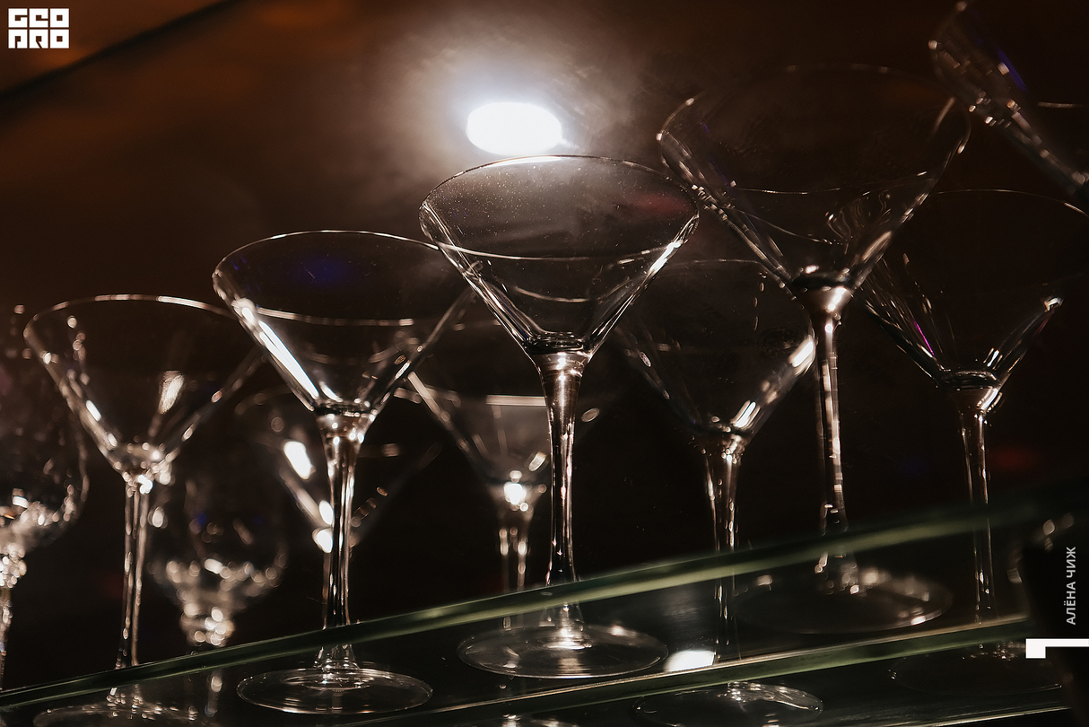 Препати DJ-cafe в «Жёлтом Шкафу» 11