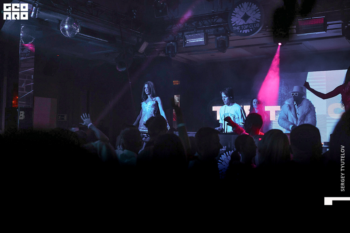 THE TOP CLUB WKND 22