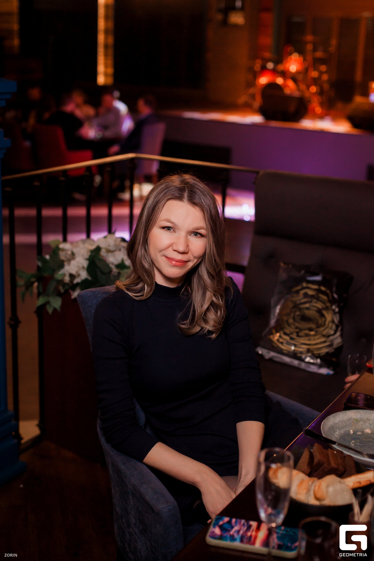 053-20-15-36-29-12-24- Zorin.jpg