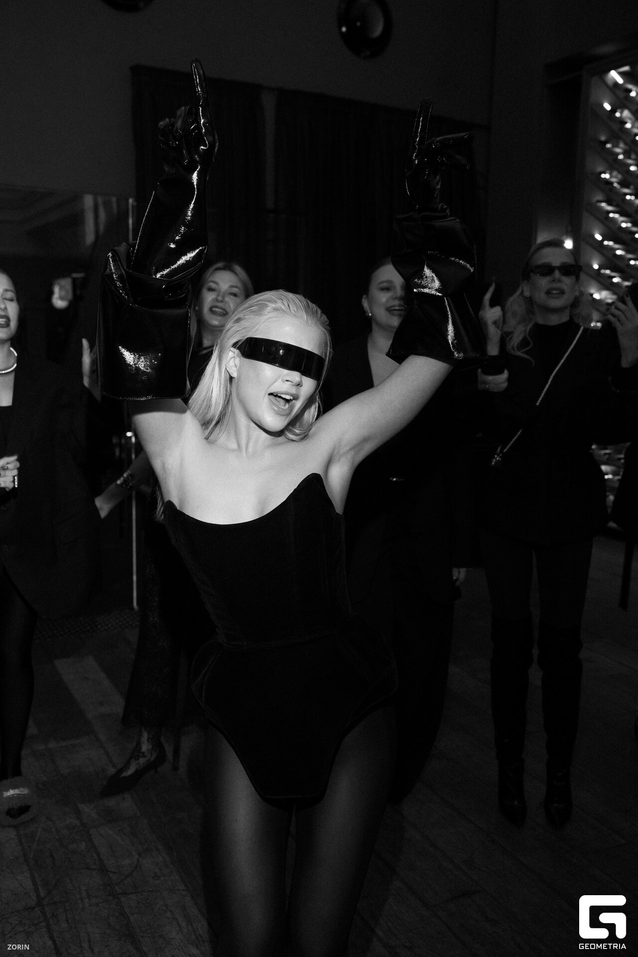 240-20-27-50-25-05-25- Zorin_resized.jpg