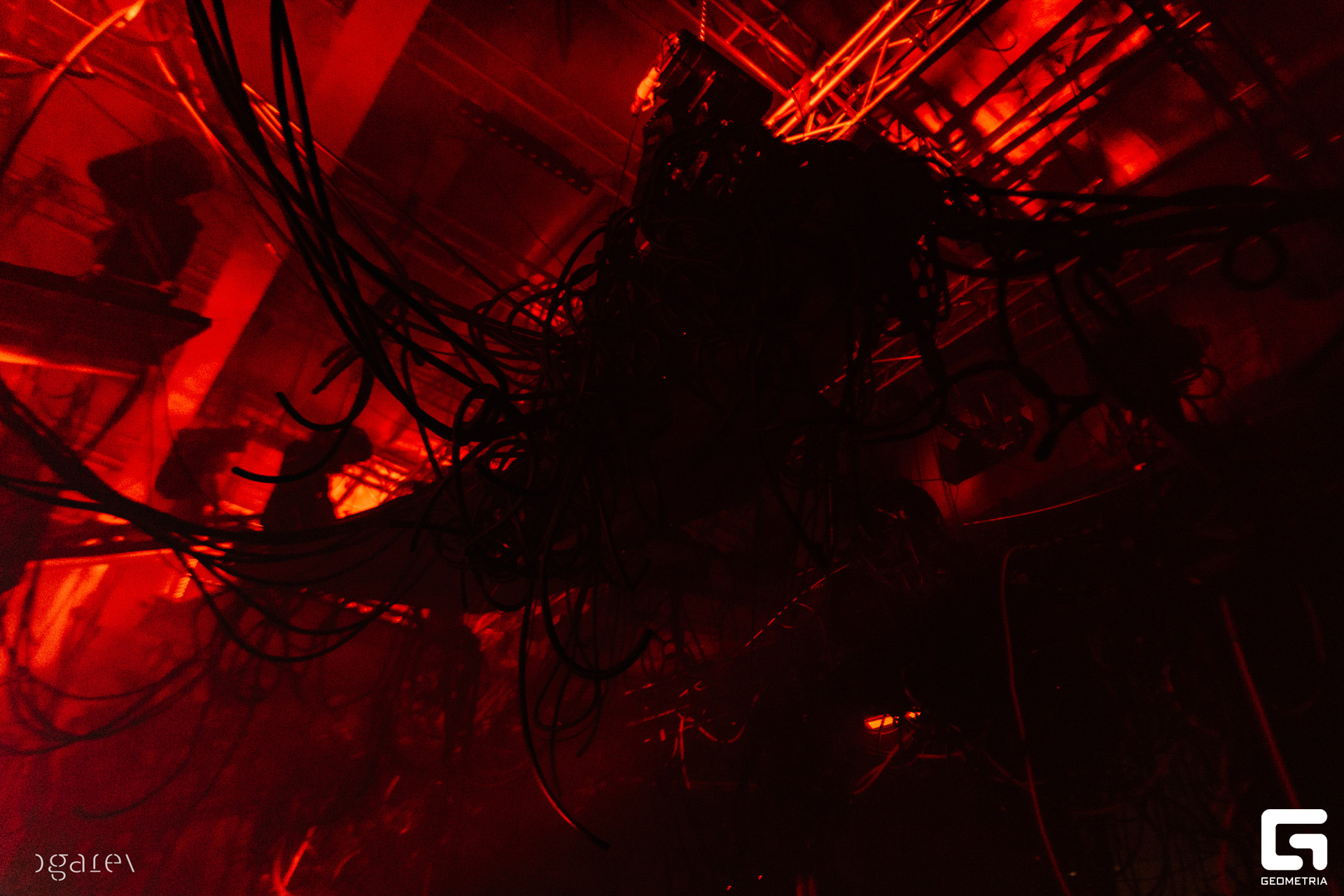 OUTLINE 2024-427-200.jpg