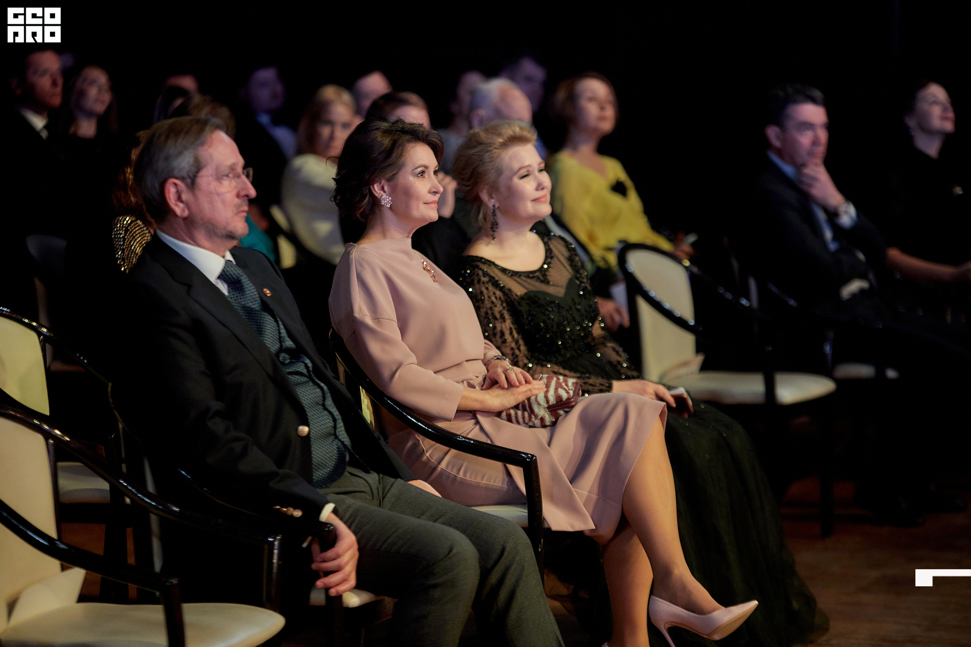 388_21-12-09 ISAEVA KASHIN SHVETS.jpg