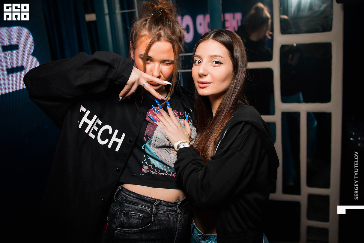 THE TOP CLUB WKND 21