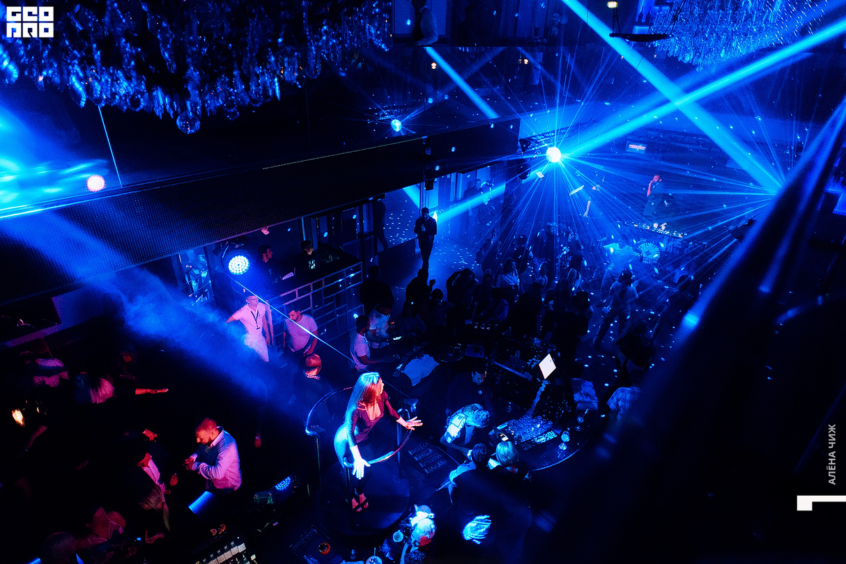 THE TOP CLUB WKND 30