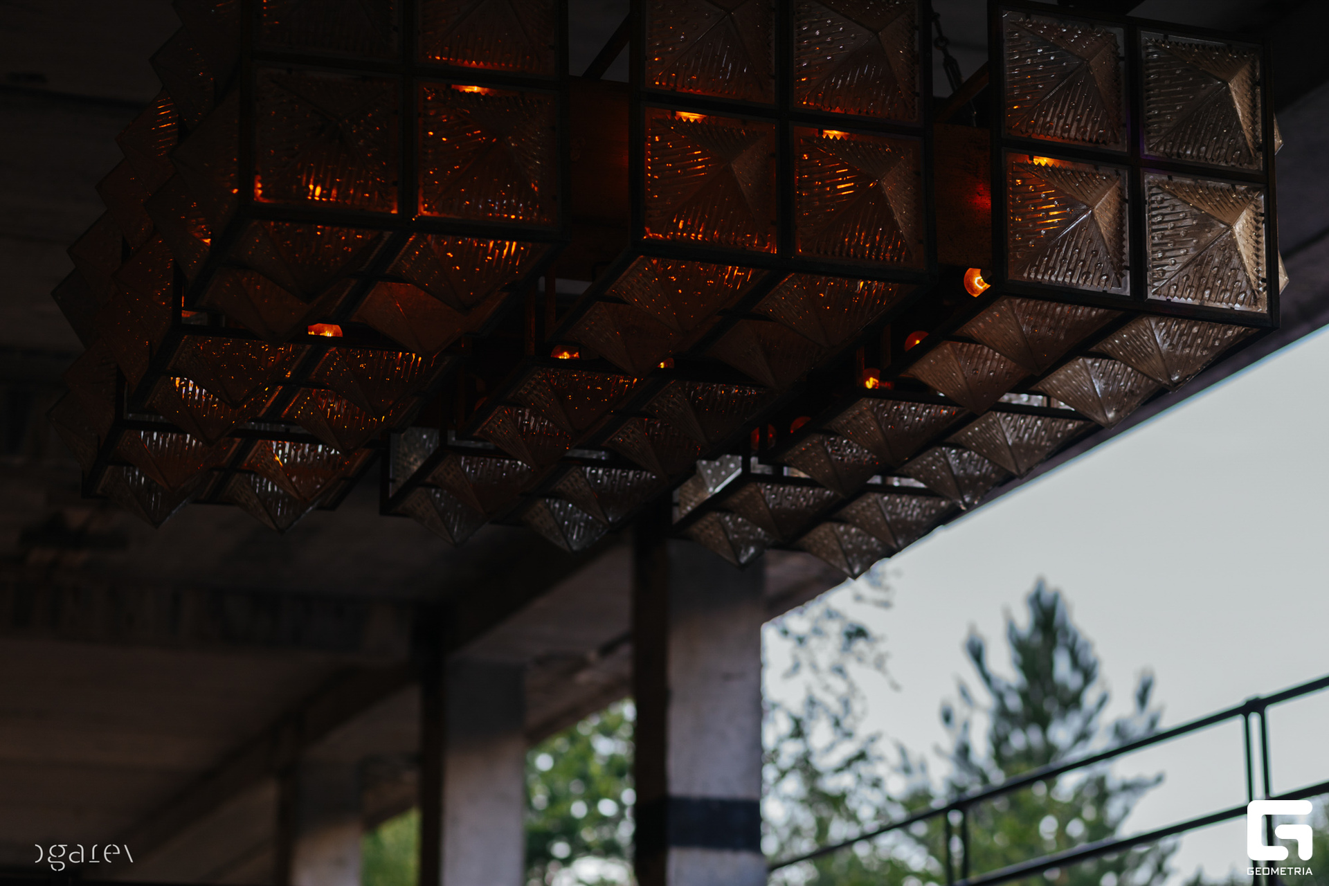 OUTLINE 2024-427-173.jpg