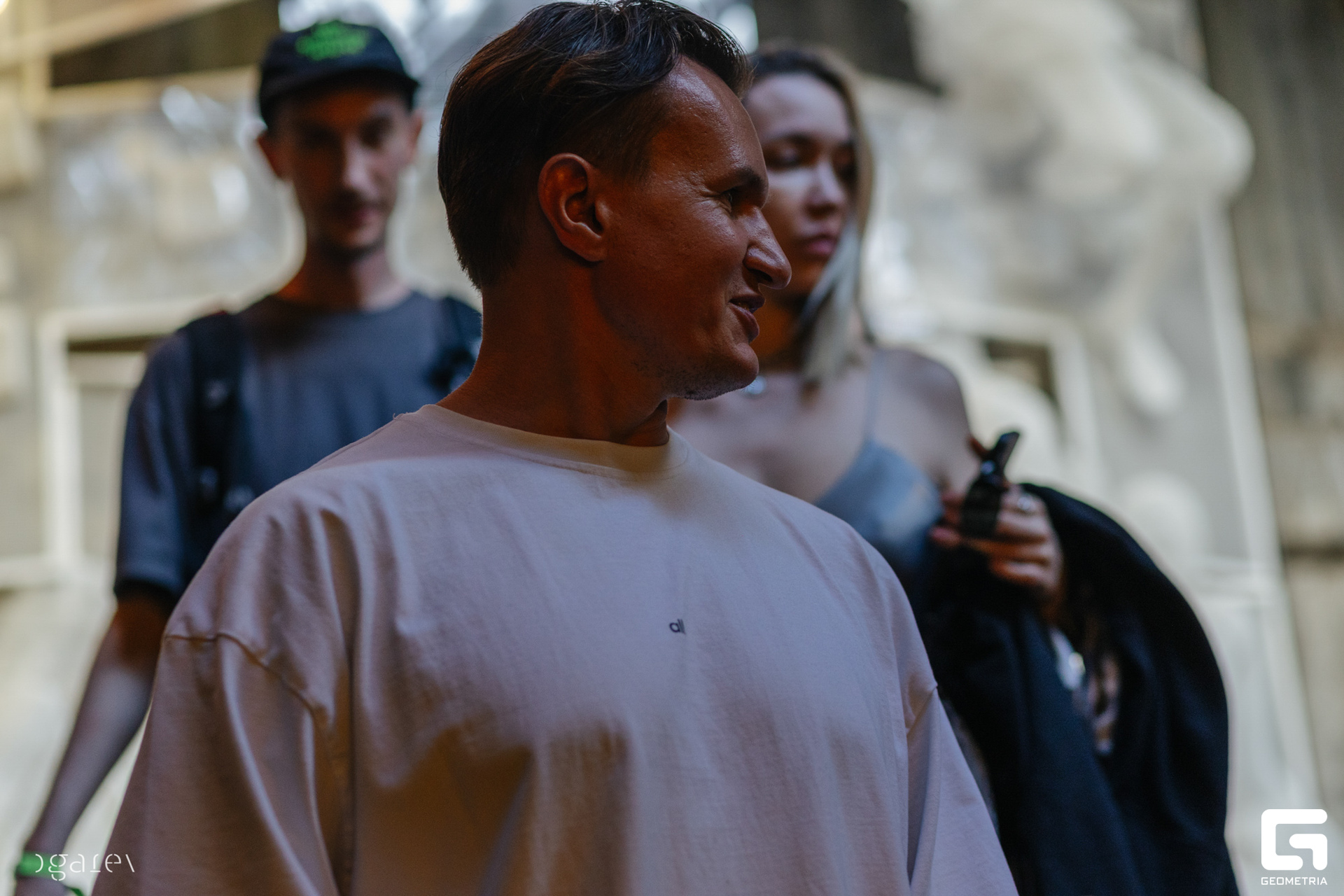 OUTLINE 2024-427-169.jpg