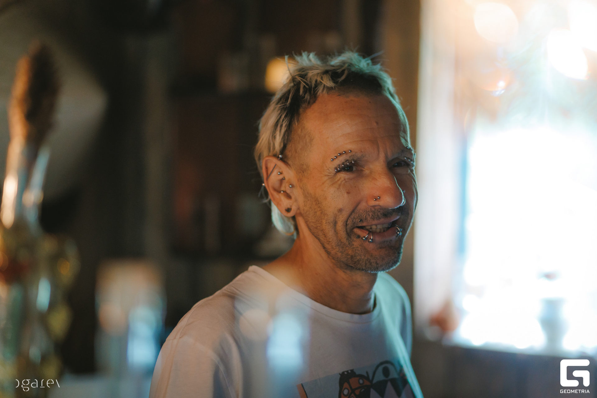 OUTLINE 2024-427-291.jpg