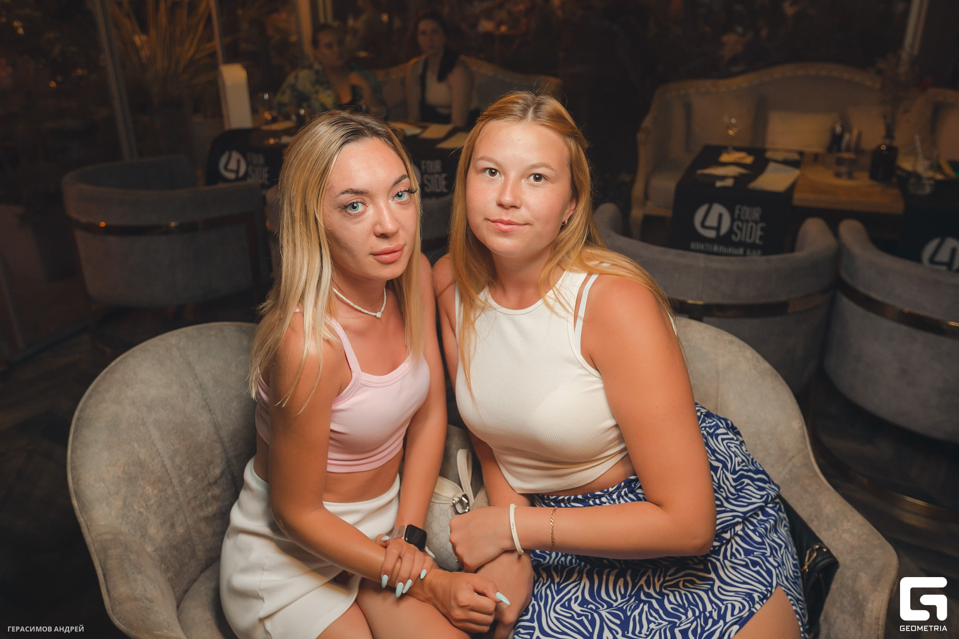 085 Four4side 16.08.jpg