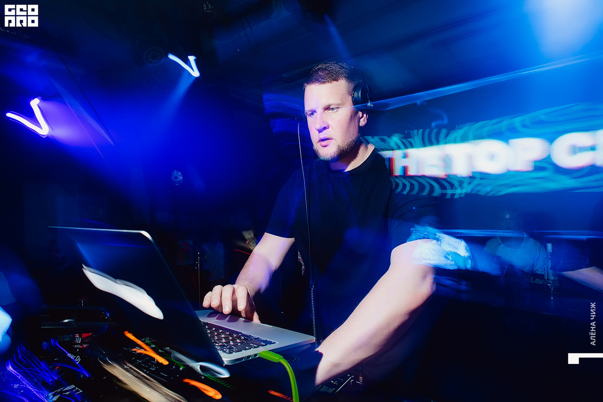 THE TOP CLUB WKND 24