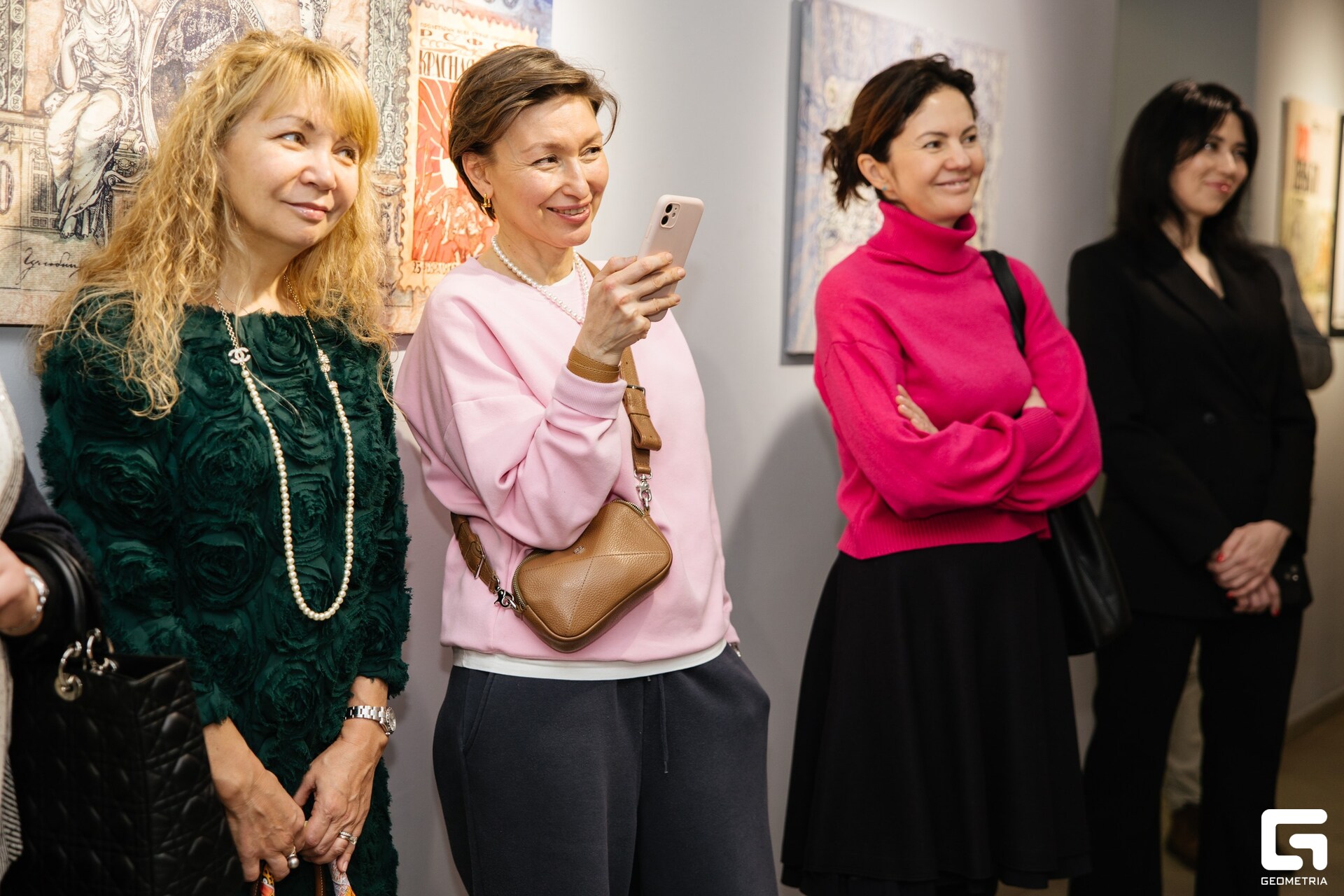 Element (162)_resized.jpg