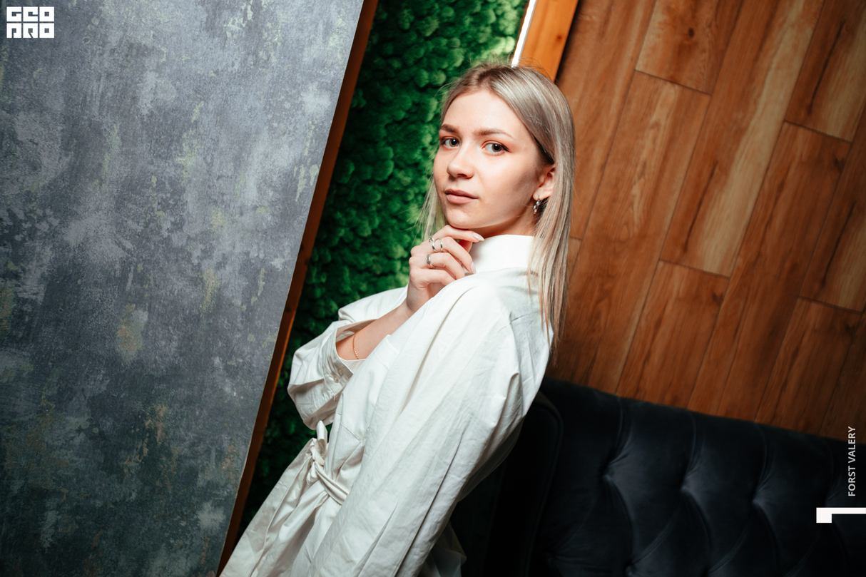 ИЗИ LOUNGE | PANTHER 20