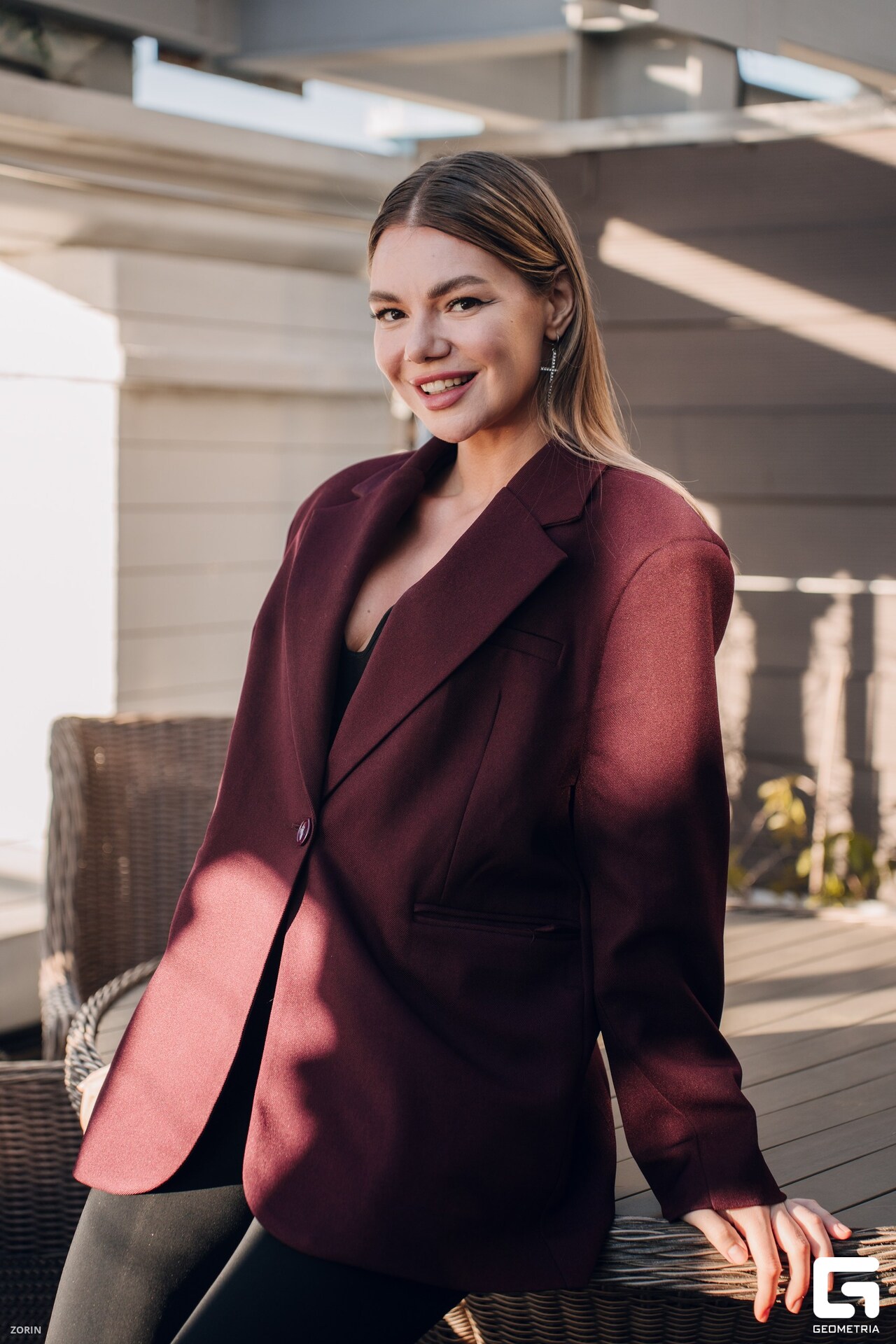 183-19-39-15-25-05-25- Zorin_resized.jpg