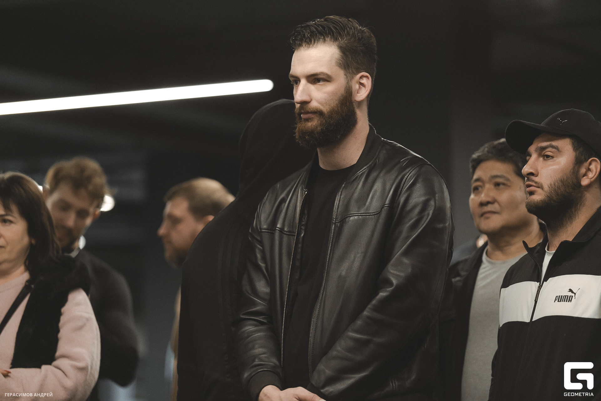 061 Dark Fit 10. 03.jpg