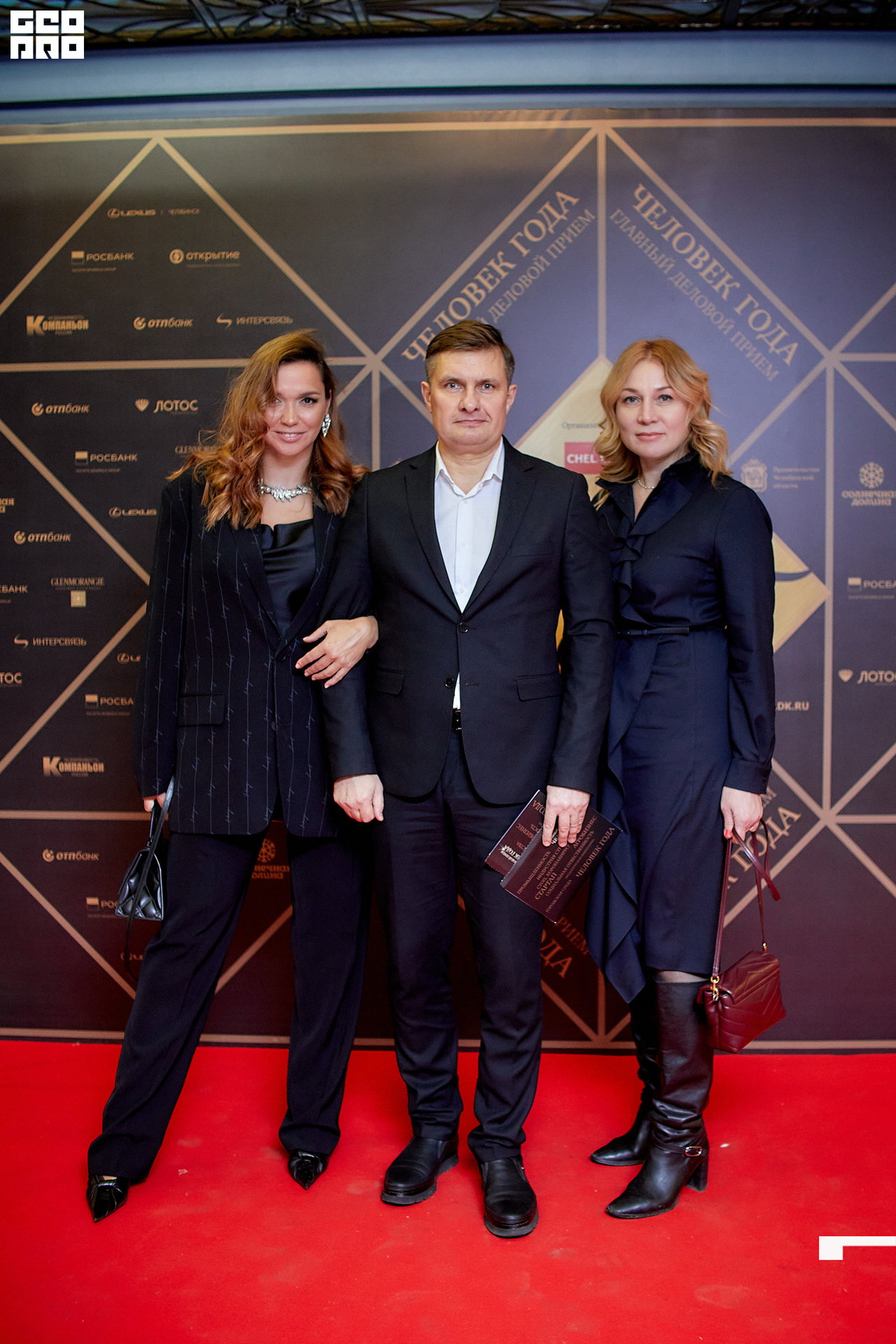 058_21-12-09 ISAEVA KASHIN SHVETS.jpg