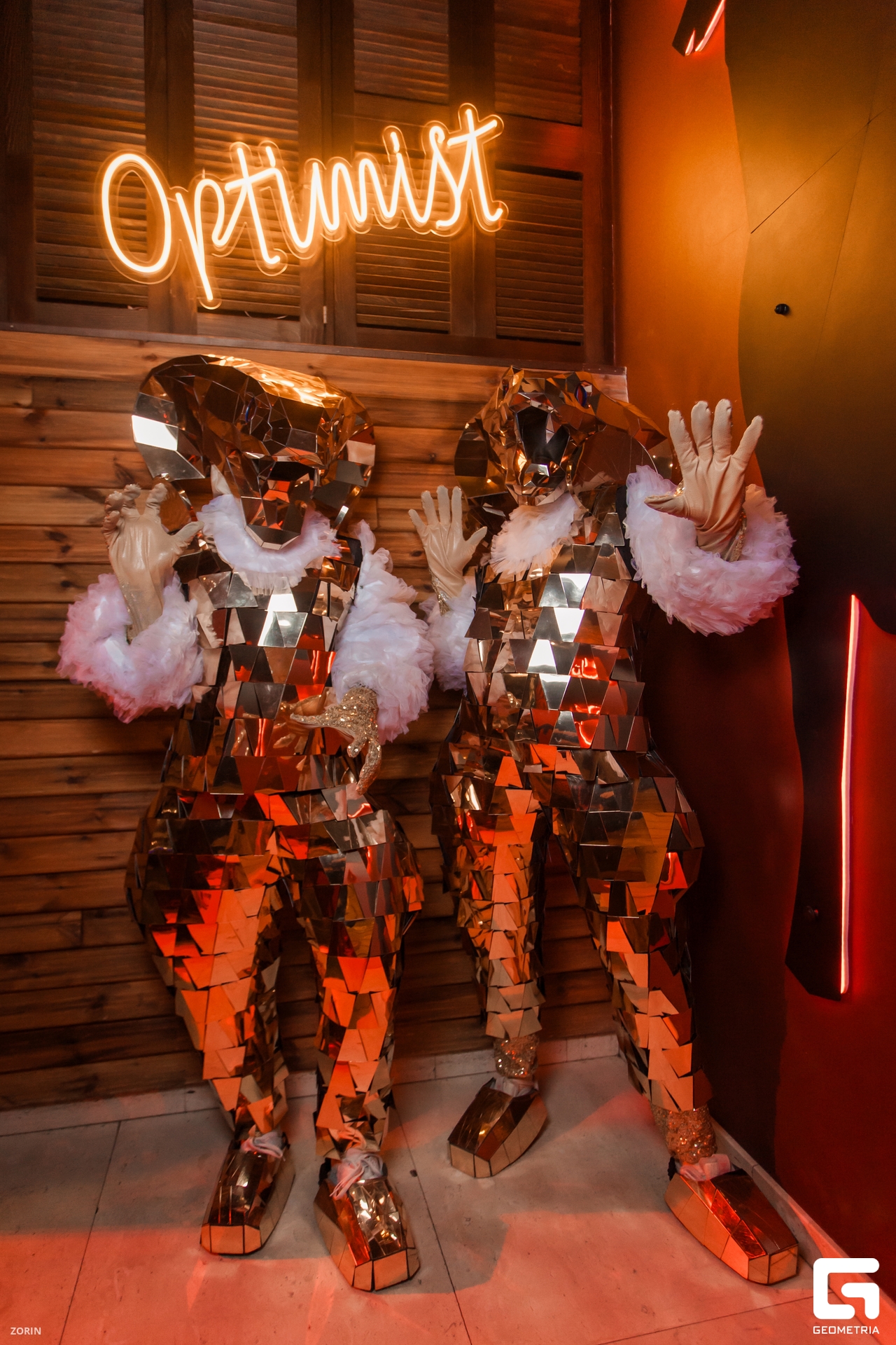 008-19-17-40-28-12-24- Zorin.jpg