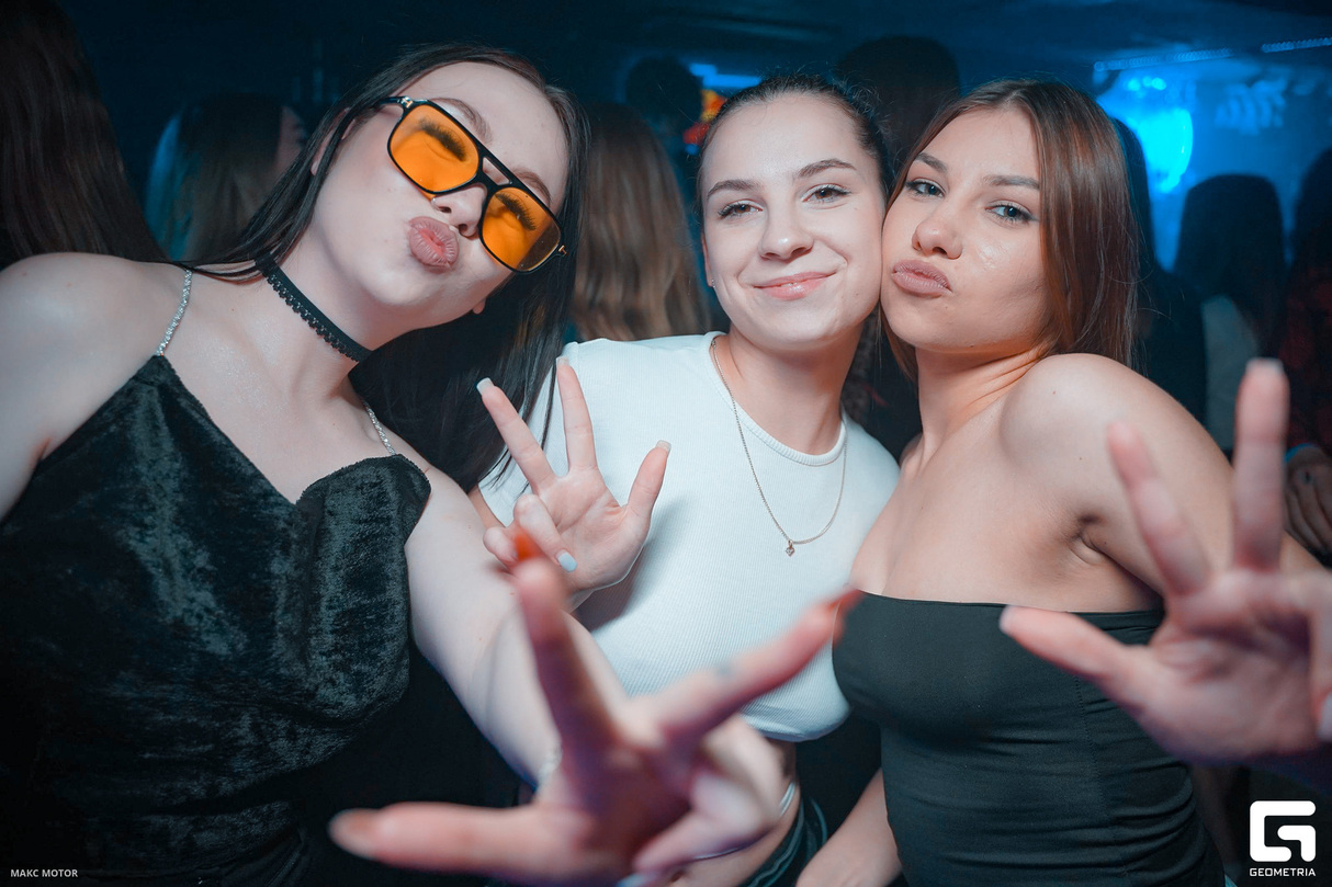 Weekend Party 13
