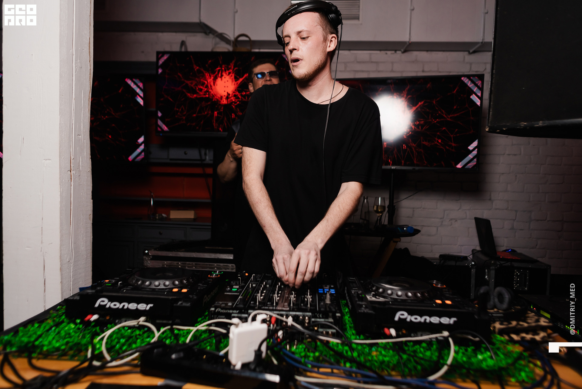 Фотограф @dmitriy_med  -0082.jpg