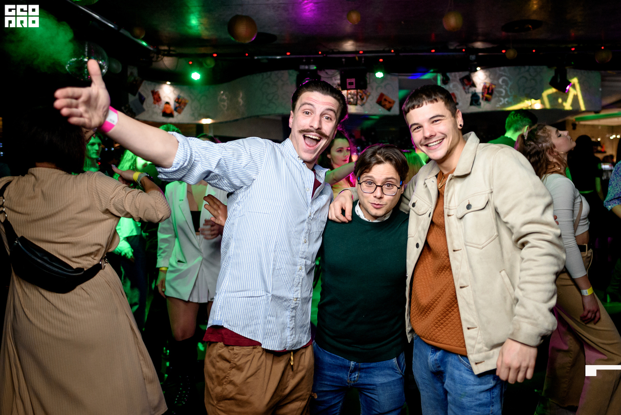 The Party of 2000s: Ночь ностальгии // Friday Party at Fashion Club 16