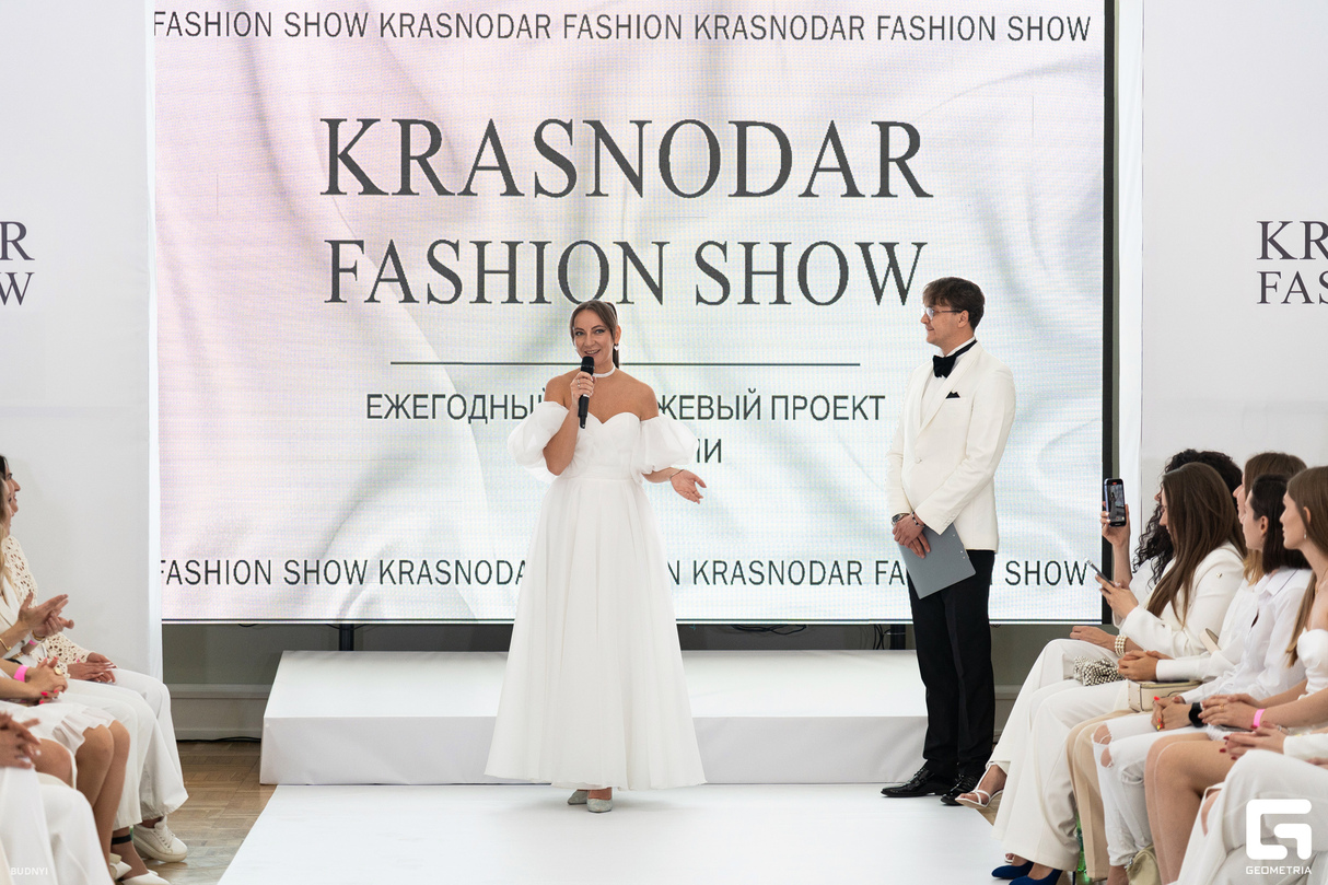 KRASNODAR FASHION SHOW в стиле Total White 23