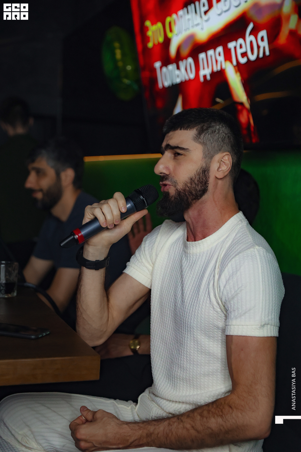 4.06 Applause-102.jpg