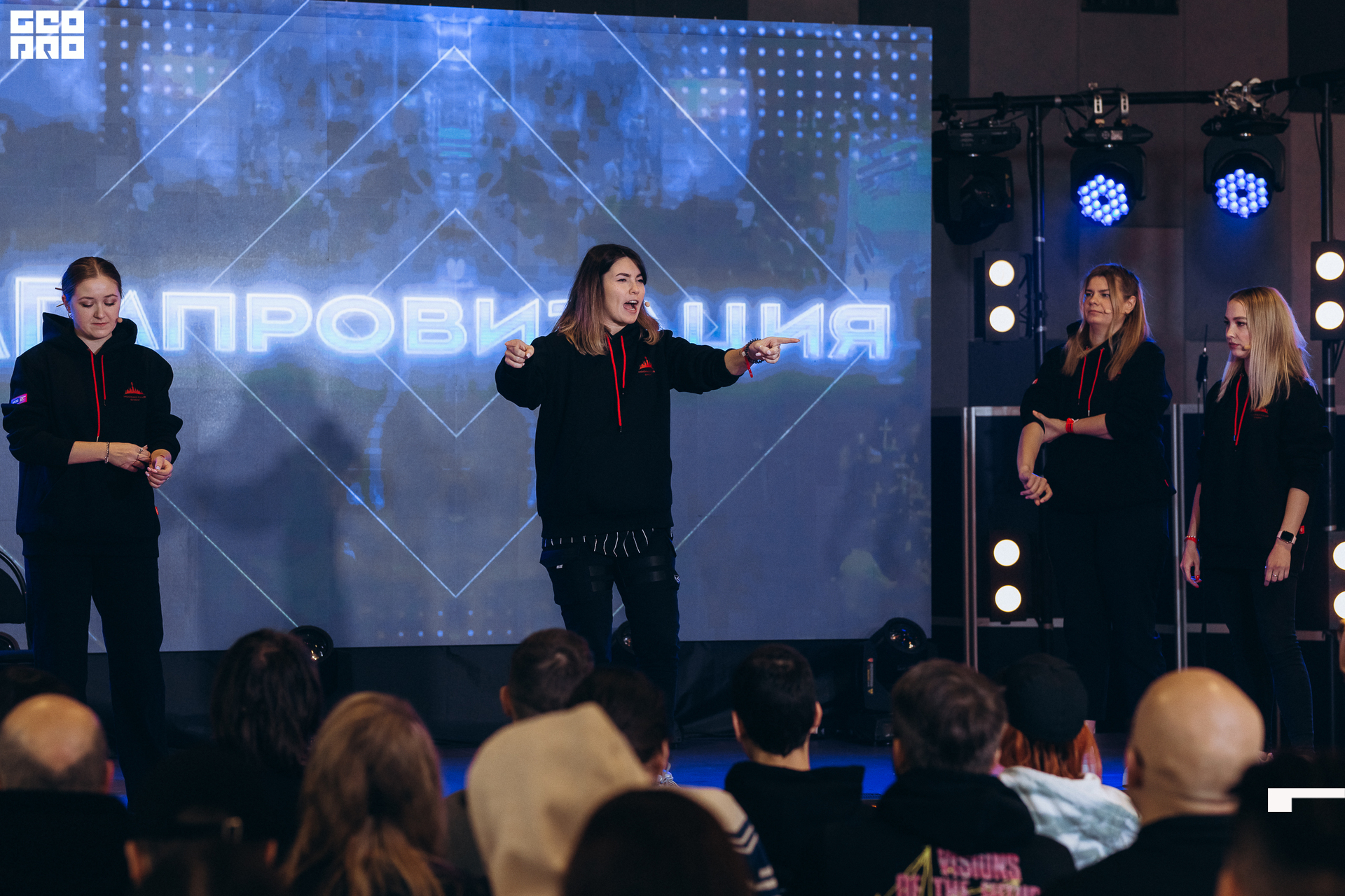 2022-12-11 17-00-11 @markovninart.jpg