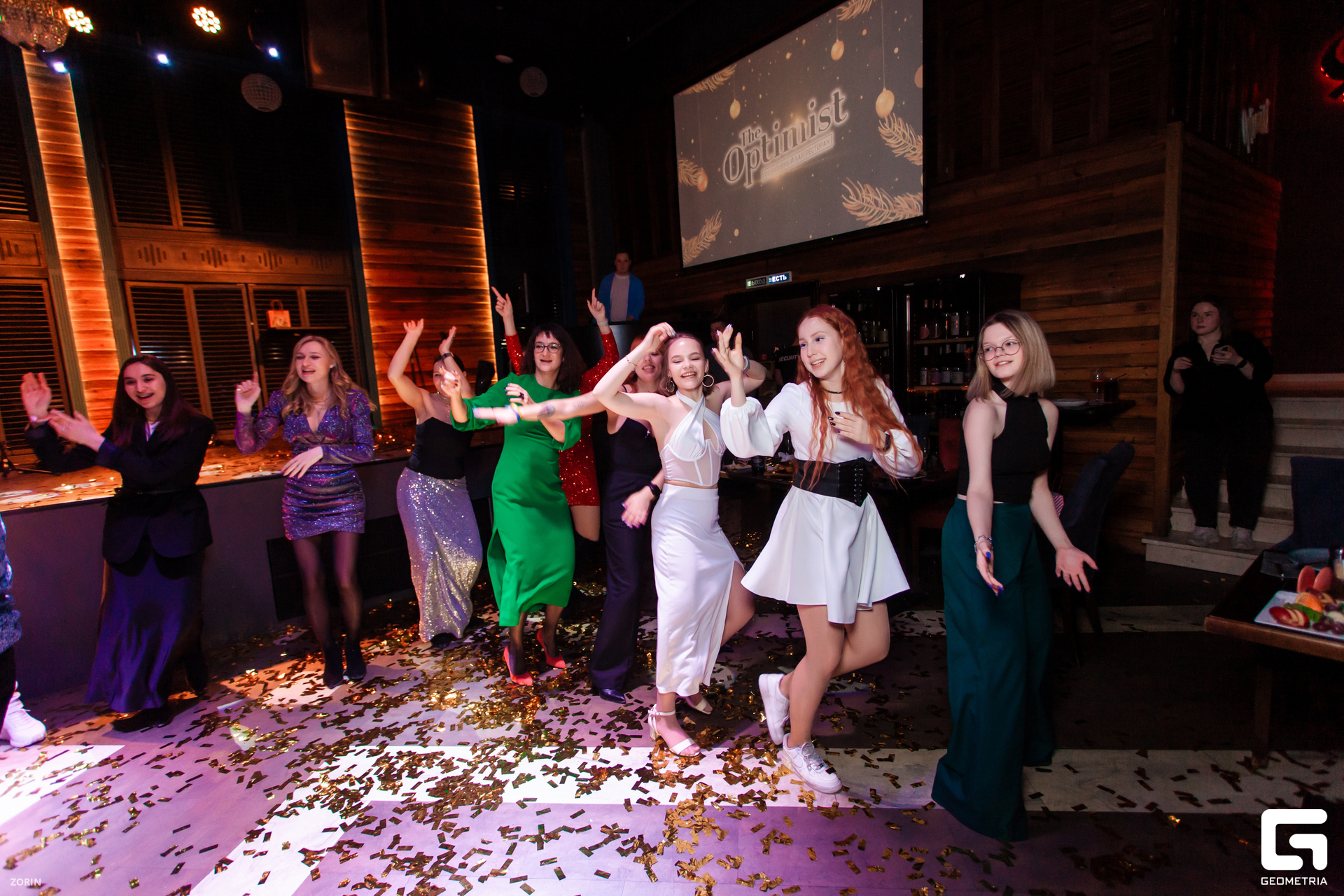 203-01-24-08-01-01-25- Zorin.jpg