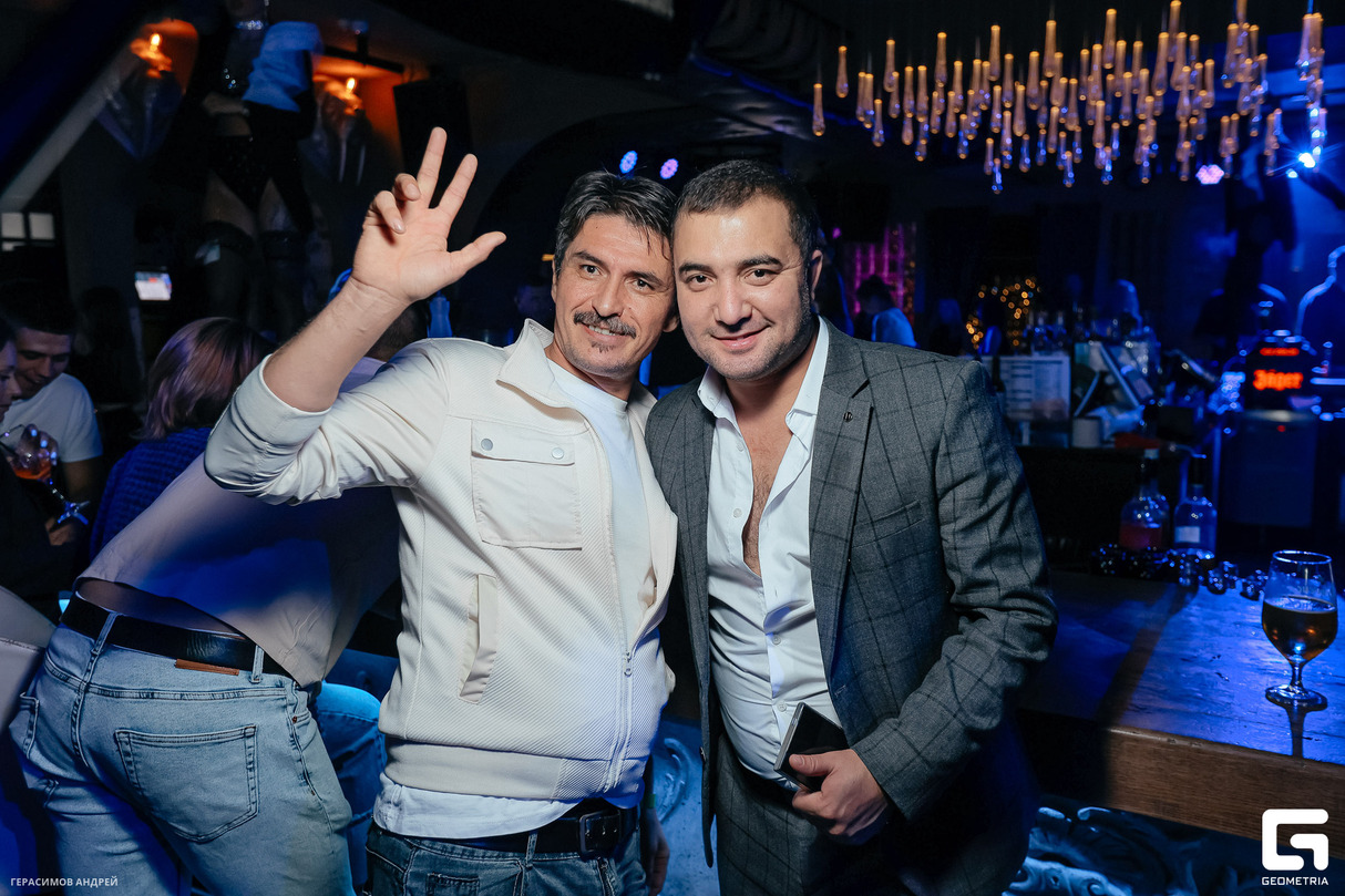 СУББОТА В BESTUZHEV BAR 12