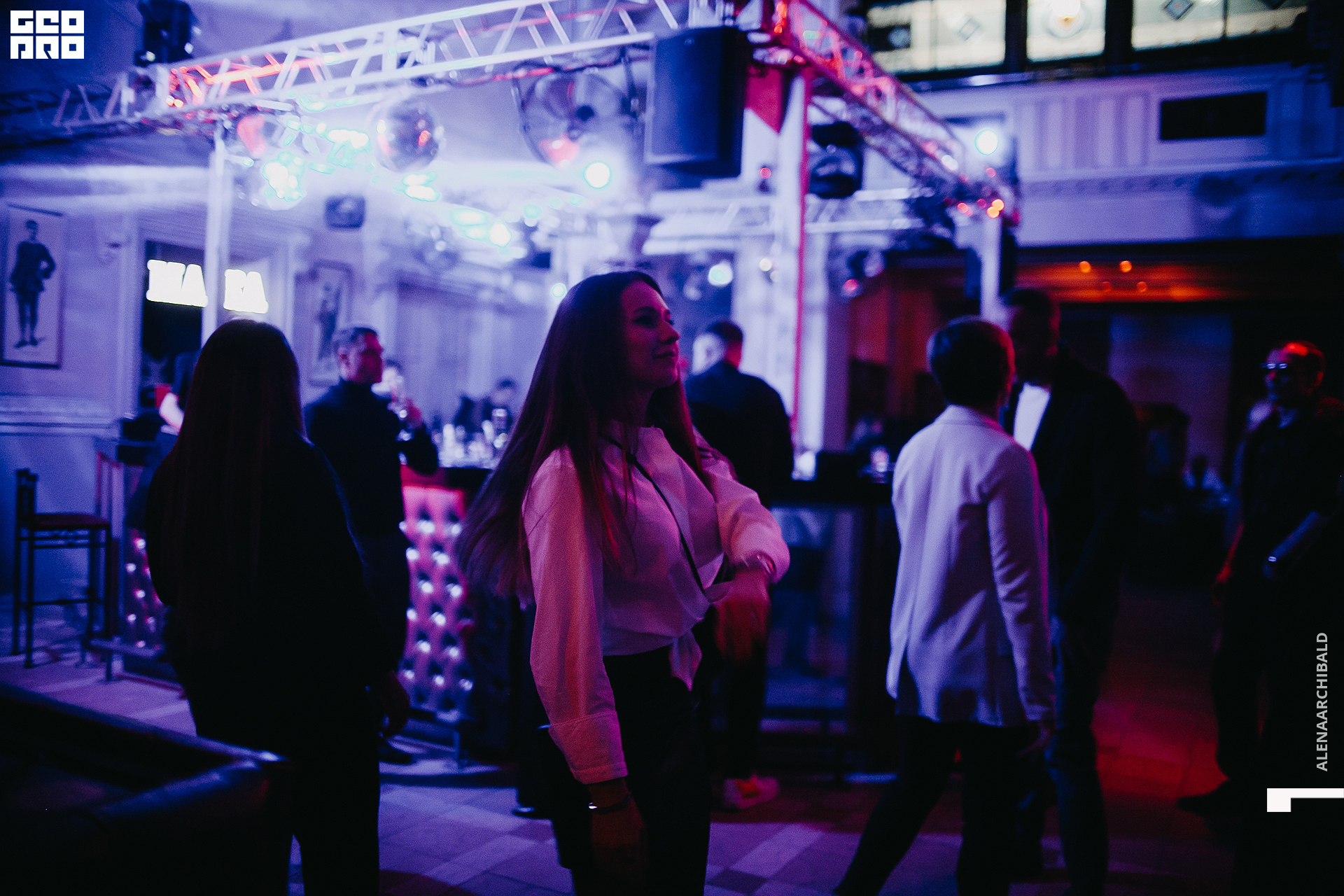 2022-05-07 00-18-10_alenaarchibald005.jpg