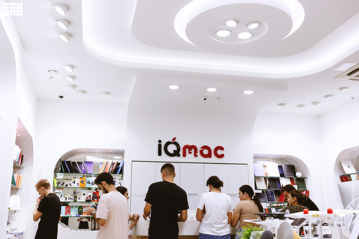 Презентация новых Айфонов в iQmac 30