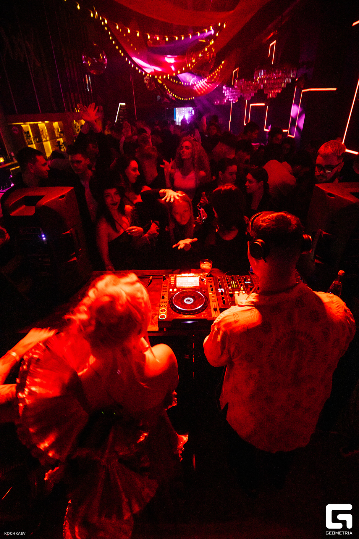 Friday party 16