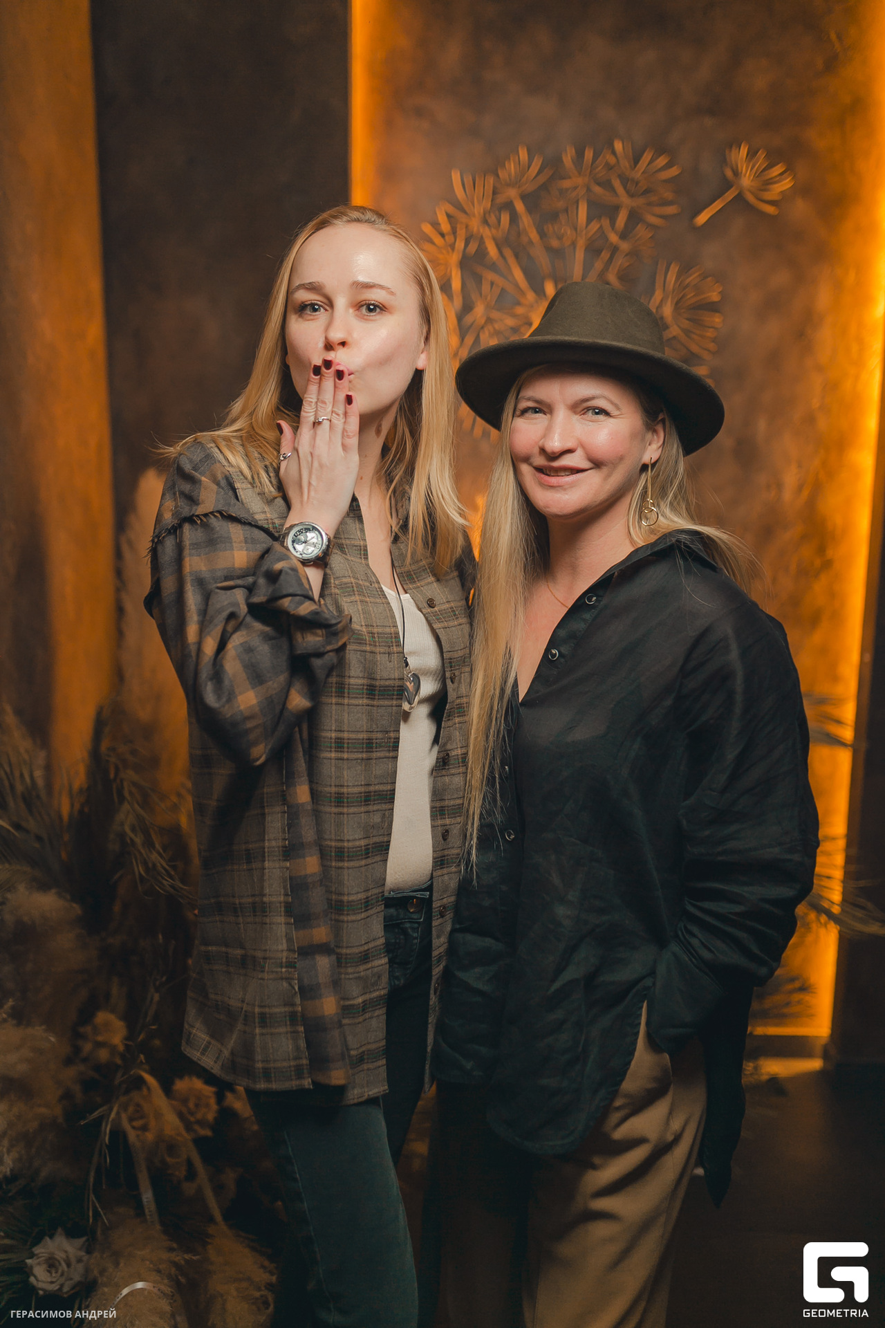 008 Bloom 12. 01.jpg