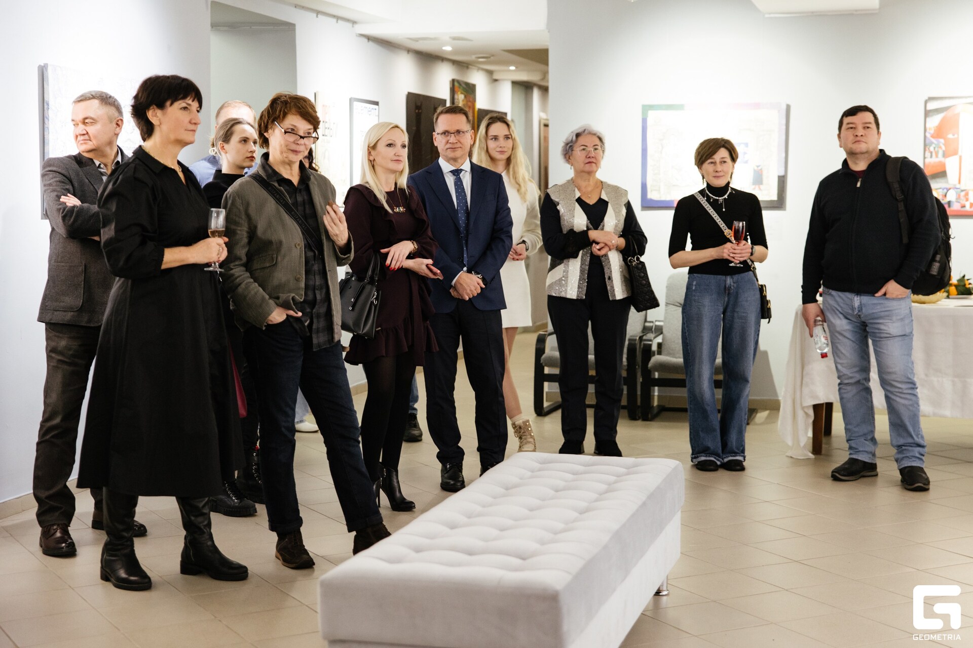 Element (44)_resized.jpg