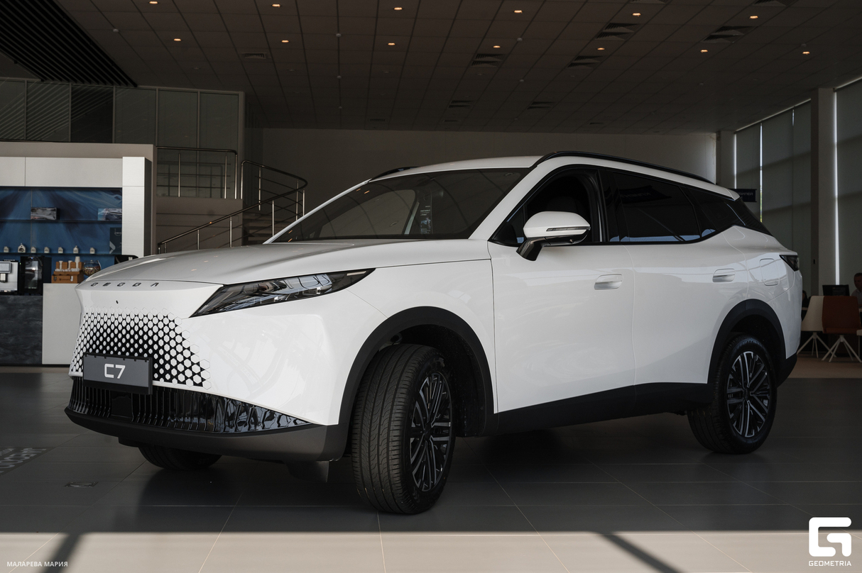 Презентация OMODA С7 8