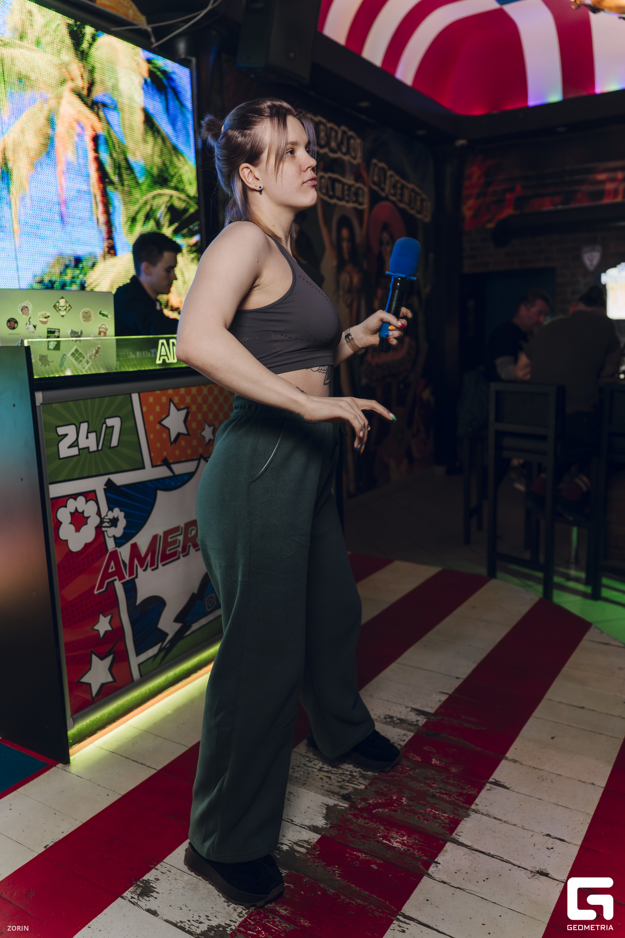 007_00-41-37 _11-10-25_Zorin.jpg