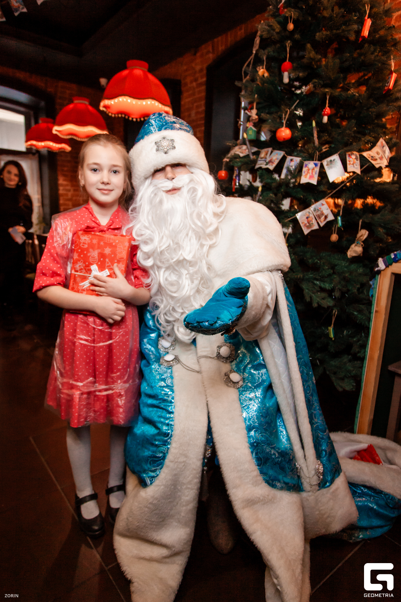 055-14-12-52-03-01-25- Zorin.jpg