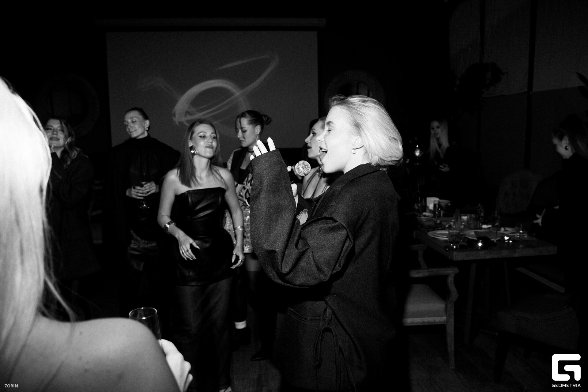 282-21-18-26-25-05-25- Zorin_resized.jpg