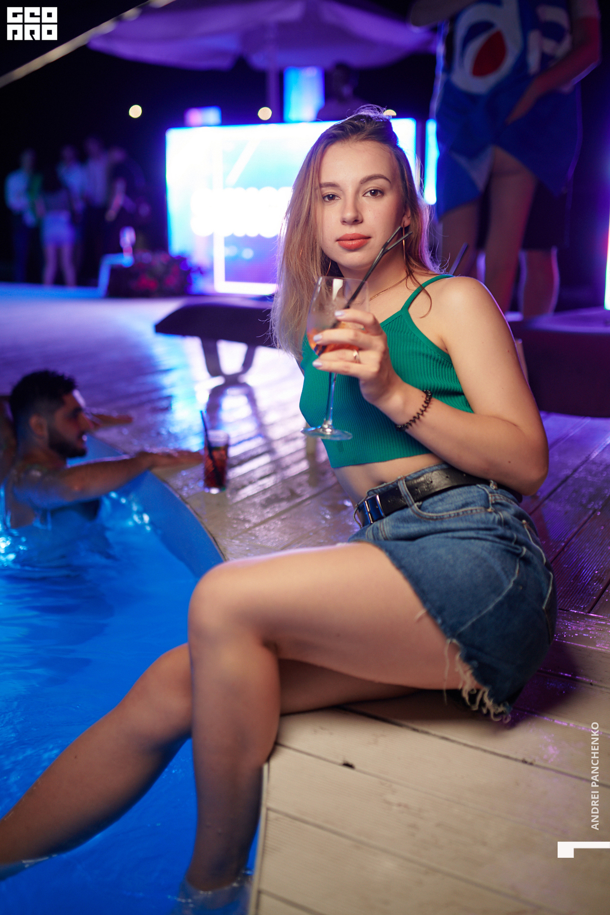 Night pool party 25