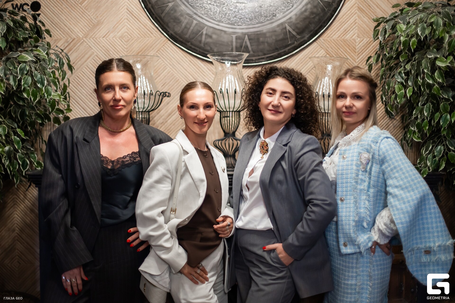 photo 260_resized.jpg