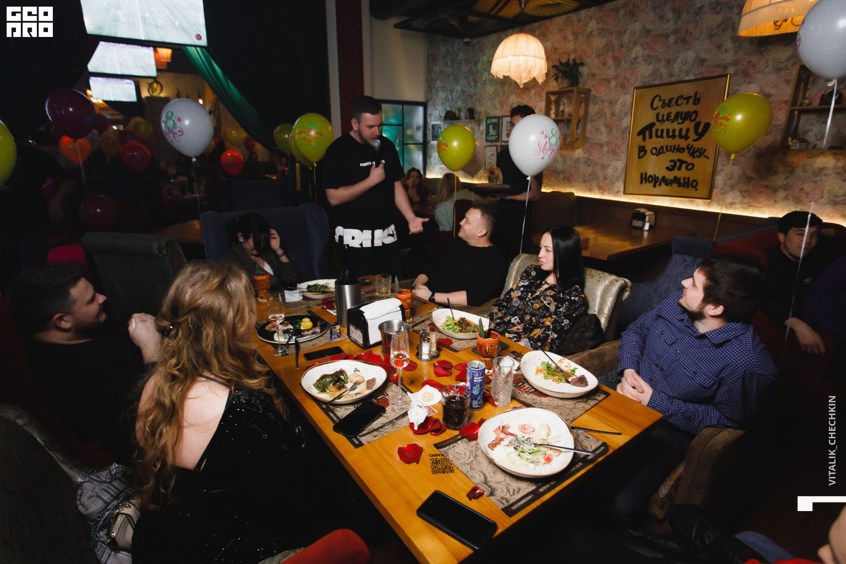 8 марта в  BNB BOYS BAR 9