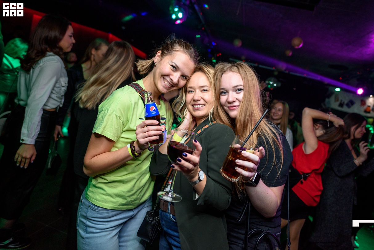 The Party of 2000s: Ночь ностальгии // Friday Party at Fashion Club 19
