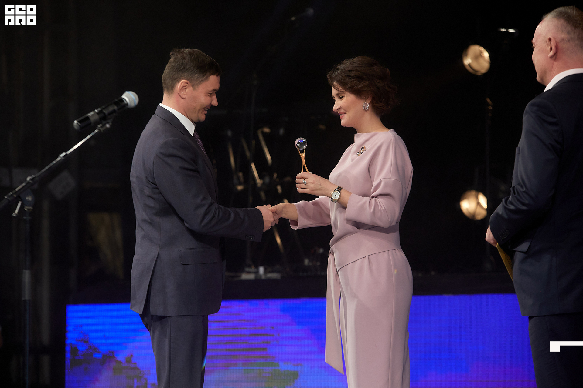 359_21-12-09 ISAEVA KASHIN SHVETS.jpg